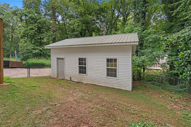 124 Cross Branches, Acworth, GA 30101