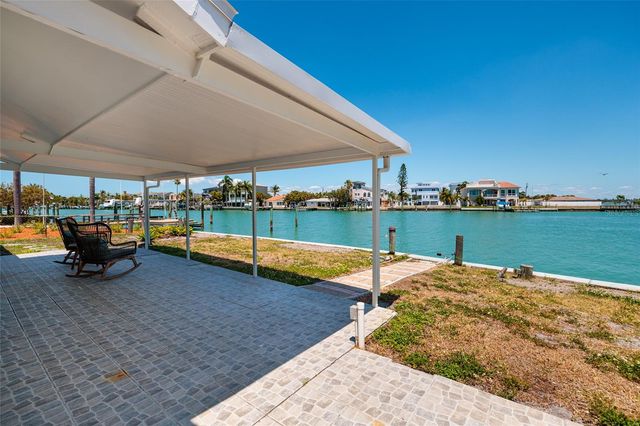 11055 4TH STREET E, Treasure Island, FL 33706