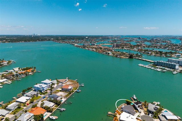 11055 4TH STREET E, Treasure Island, FL 33706