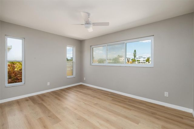 11055 4TH STREET E, Treasure Island, FL 33706