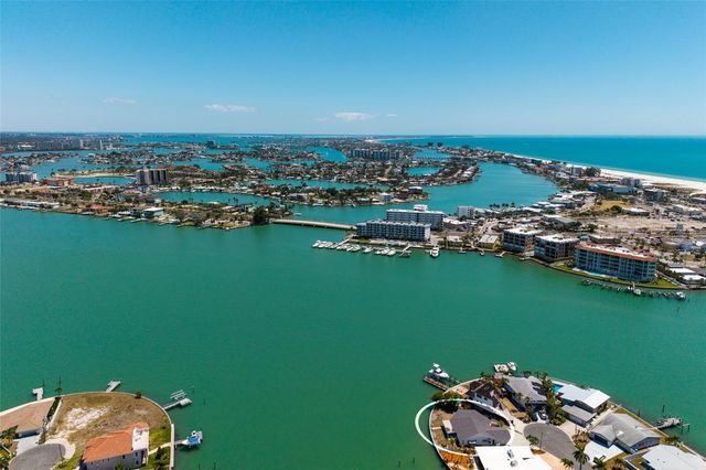 11055 4TH STREET E, Treasure Island, FL 33706