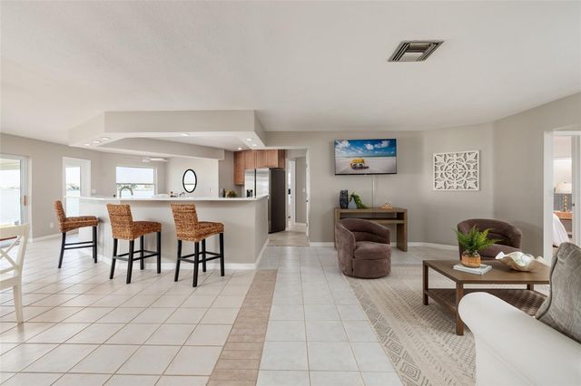 11055 4TH STREET E, Treasure Island, FL 33706