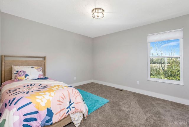 711 Brelsford Avenue, Trenton, OH 45067