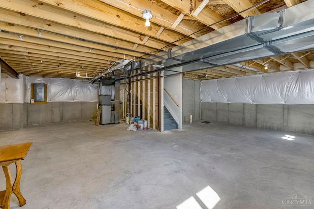 711 Brelsford Avenue, Trenton, OH 45067