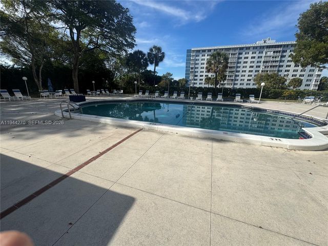 3800 Hillcrest Dr 1222 1222, Hollywood, FL 33021
