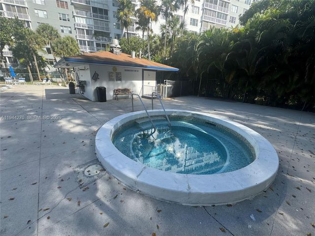 3800 Hillcrest Dr 1222 1222, Hollywood, FL 33021