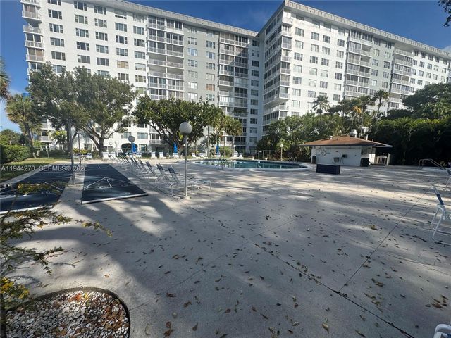 3800 Hillcrest Dr 1222 1222, Hollywood, FL 33021