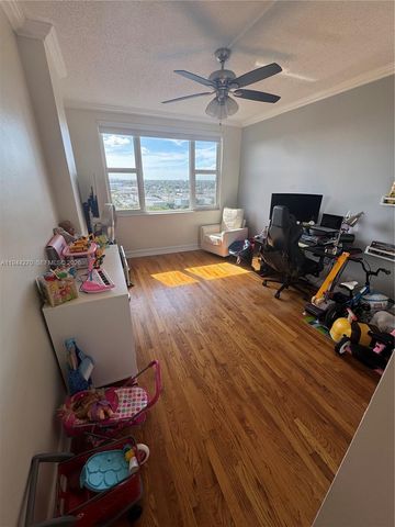 3800 Hillcrest Dr 1222 1222, Hollywood, FL 33021