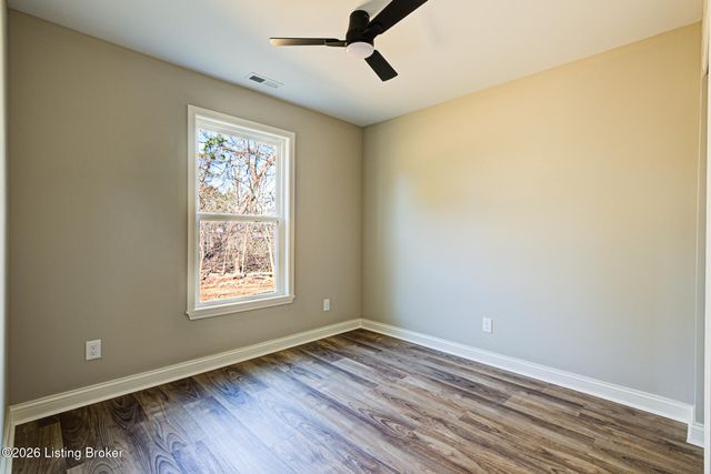 158 Mapleview Dr, Mt Washington, KY 40047