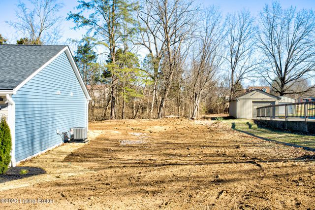 158 Mapleview Dr, Mt Washington, KY 40047