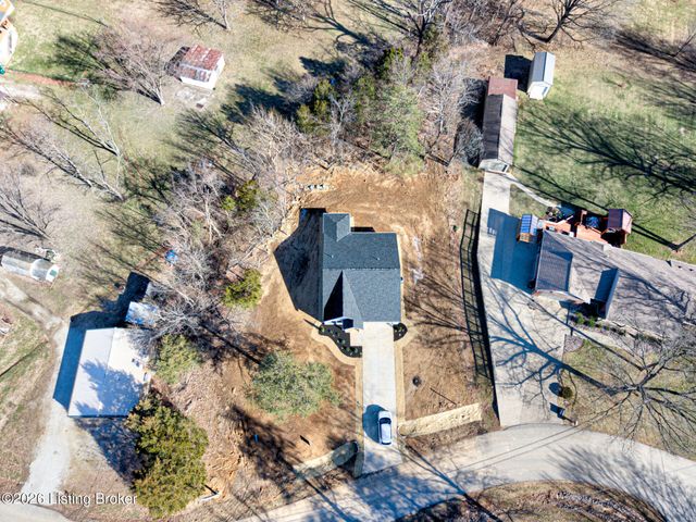 158 Mapleview Dr, Mt Washington, KY 40047