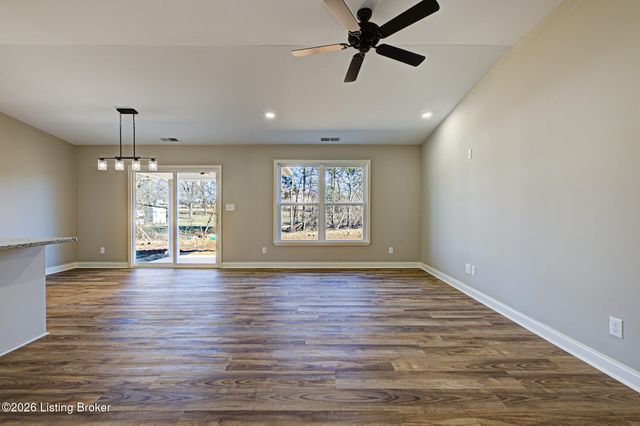 158 Mapleview Dr, Mt Washington, KY 40047