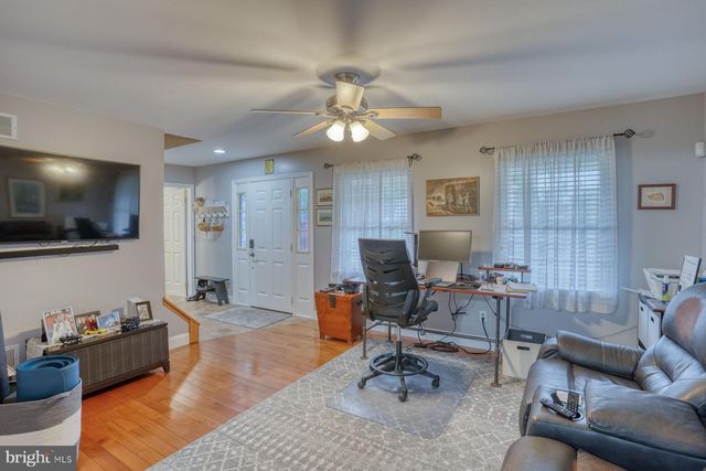 209 CAROLINE PL N, Dover, DE 19904