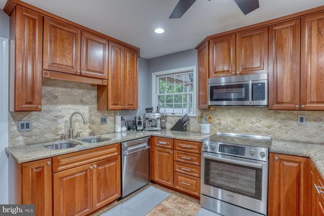209 CAROLINE PL N, Dover, DE 19904