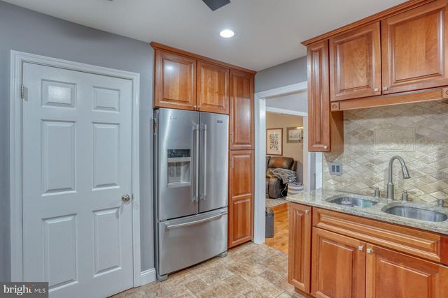209 CAROLINE PL N, Dover, DE 19904