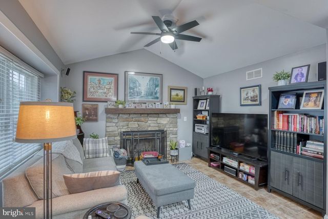 209 CAROLINE PL N, Dover, DE 19904