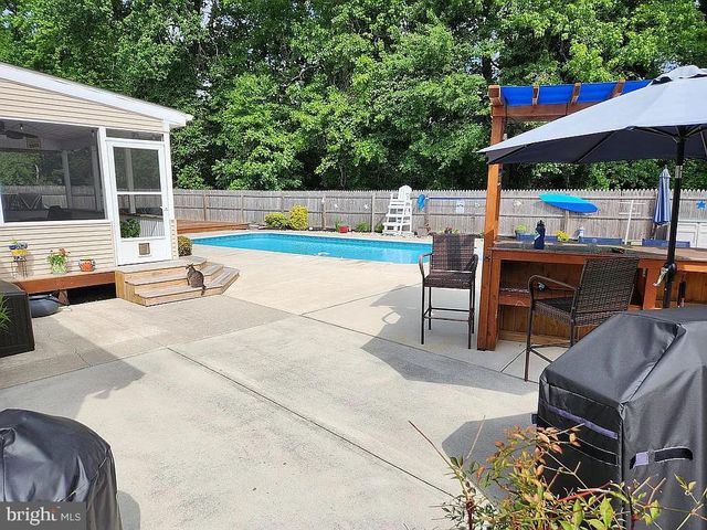 209 CAROLINE PL N, Dover, DE 19904