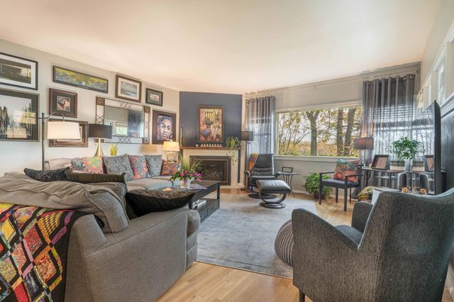 517 W Lakeside Drive, Fergus Falls, MN 56537