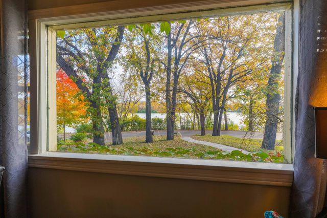 517 W Lakeside Drive, Fergus Falls, MN 56537