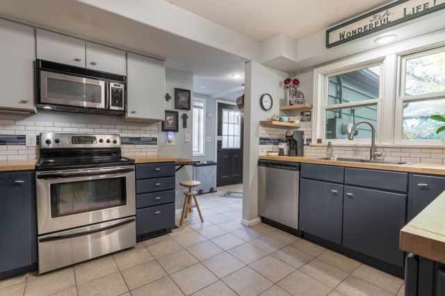 517 W Lakeside Drive, Fergus Falls, MN 56537