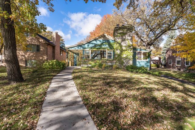 517 W Lakeside Drive, Fergus Falls, MN 56537