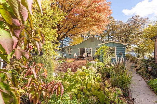 517 W Lakeside Drive, Fergus Falls, MN 56537