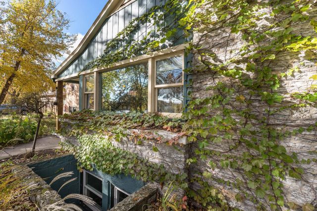 517 W Lakeside Drive, Fergus Falls, MN 56537