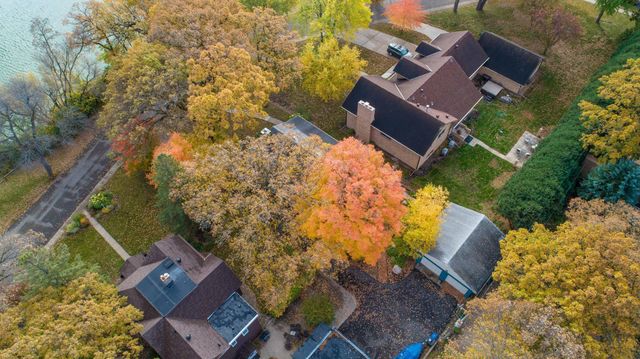 517 W Lakeside Drive, Fergus Falls, MN 56537