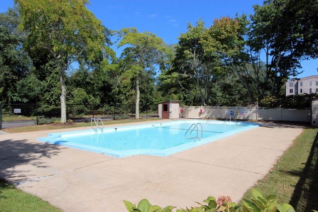 36 Old Colony Way 21, Orleans, MA 02653