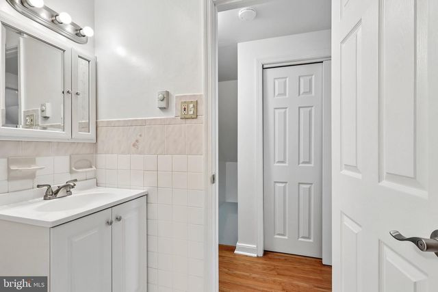 1927 CHAPEL AVE W, Cherry Hill, NJ 08002