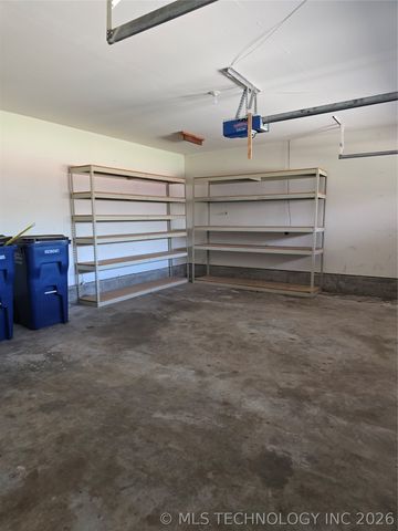 1511 Timber Ridge Drive, Cleveland, OK 74020