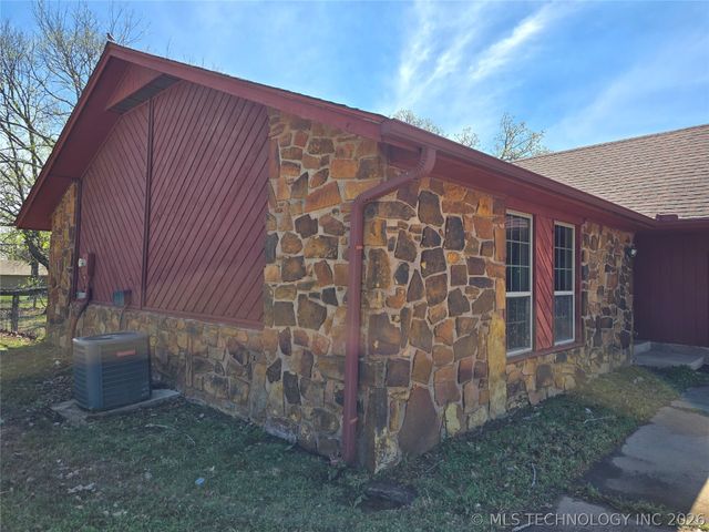 1511 Timber Ridge Drive, Cleveland, OK 74020