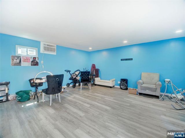 40 Bruen Avenue, Irvington, NJ 07111