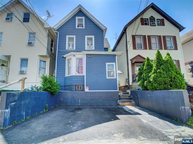 40 Bruen Avenue, Irvington, NJ 07111