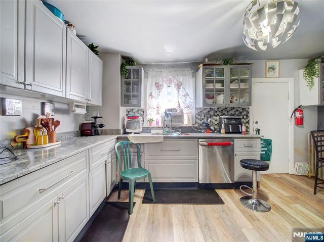 40 Bruen Avenue, Irvington, NJ 07111