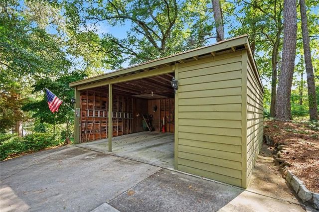 2016 Lake Sorrento Drive, Conyers, GA 30012