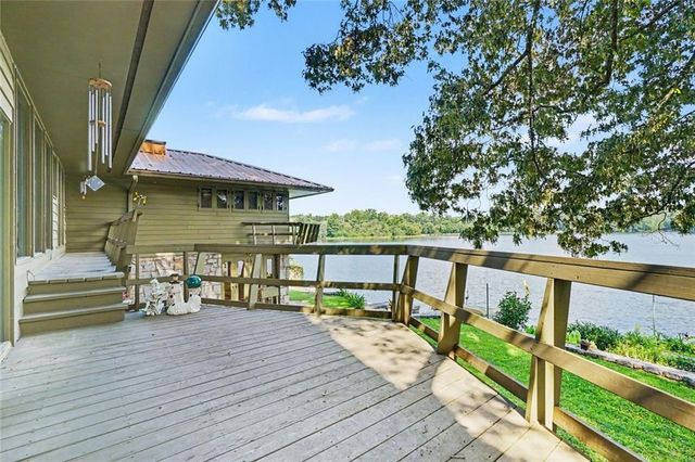 2016 Lake Sorrento Drive, Conyers, GA 30012