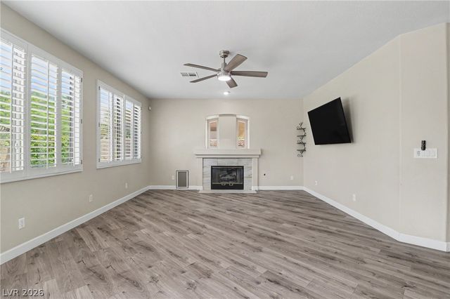 10548 Meadow Mist Avenue, Las Vegas, NV 89135