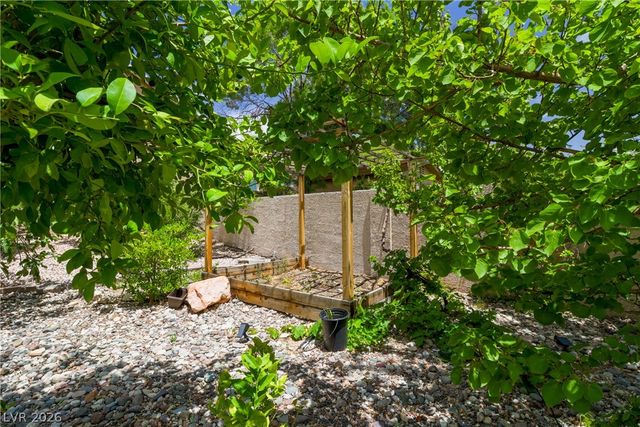 10548 Meadow Mist Avenue, Las Vegas, NV 89135