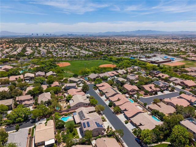 10548 Meadow Mist Avenue, Las Vegas, NV 89135