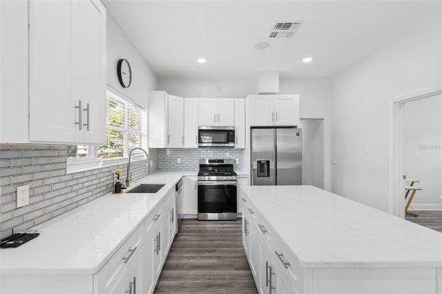2506 W MAIN STREET, Tampa, FL 33607