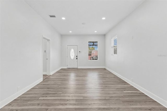 2506 W MAIN STREET, Tampa, FL 33607