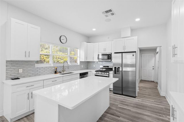 2506 W MAIN STREET, Tampa, FL 33607