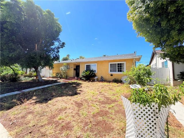 9423 Woodley, Los Angeles, CA 91343