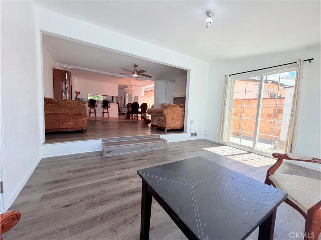 9423 Woodley, Los Angeles, CA 91343