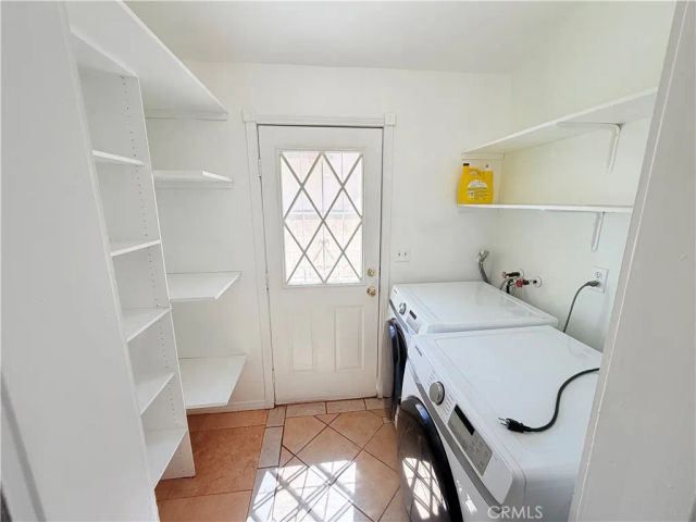 9423 Woodley, Los Angeles, CA 91343
