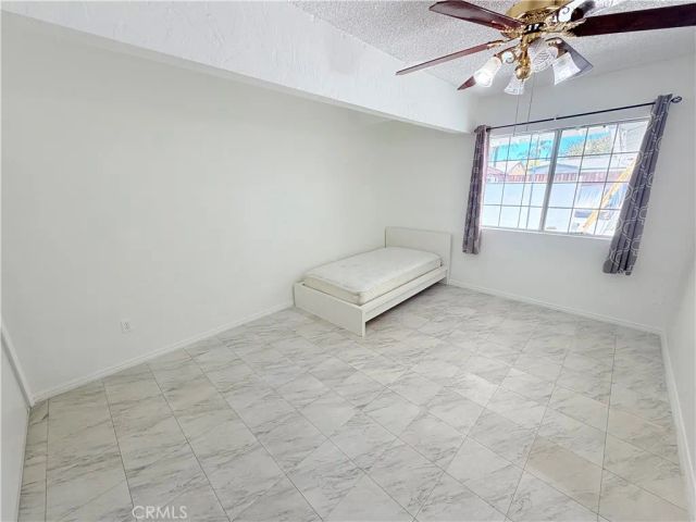 9423 Woodley, Los Angeles, CA 91343