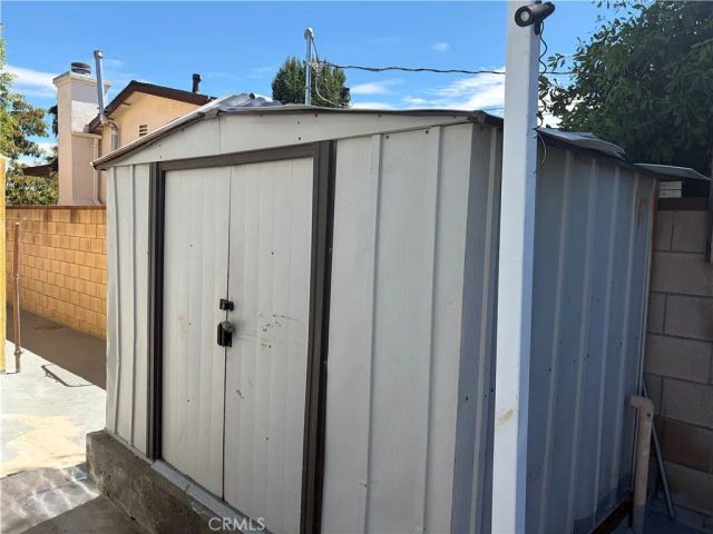 9423 Woodley, Los Angeles, CA 91343