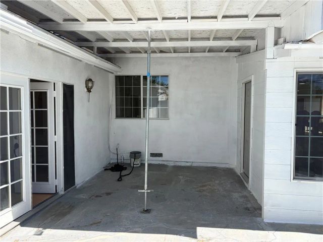 9423 Woodley, Los Angeles, CA 91343