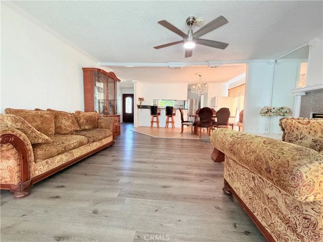 9423 Woodley, Los Angeles, CA 91343